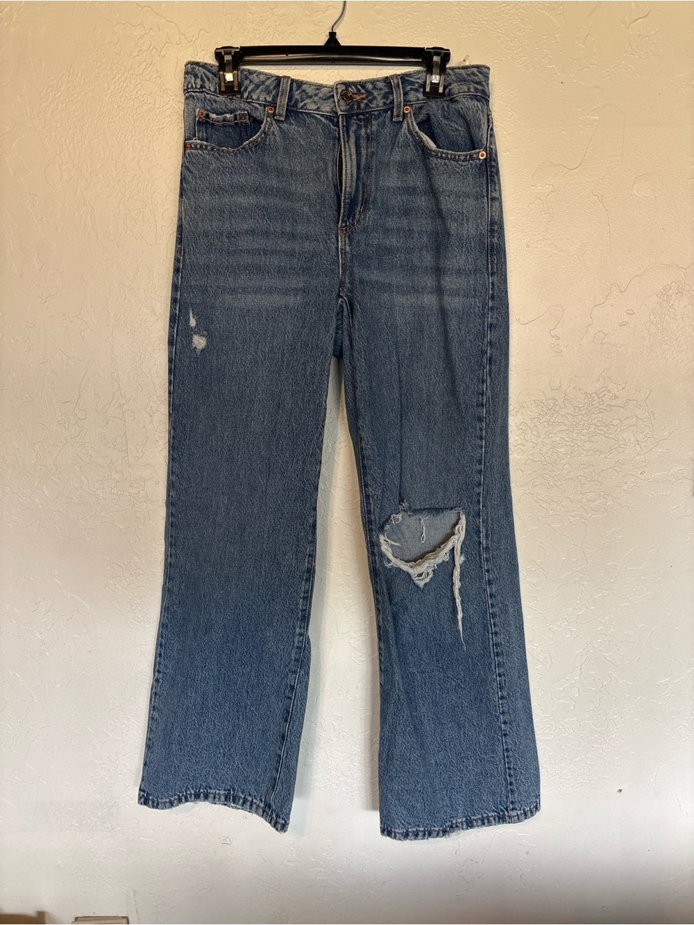 Garage Women's Straight-Leg Distressed Jeans in Medium Blue